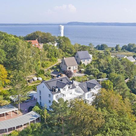 Moderne Ferienwohnung Mit Balkon, Meerblick - Ferienresidenz Zwei Boddenfewo 1-5 Lietzow Buitenkant foto