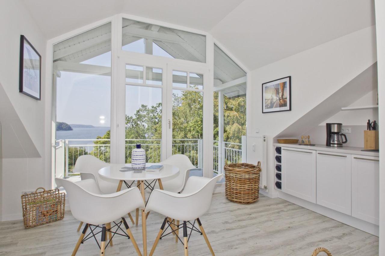 Moderne Ferienwohnung Mit Balkon, Meerblick - Ferienresidenz Zwei Boddenfewo 1-5 Lietzow Buitenkant foto