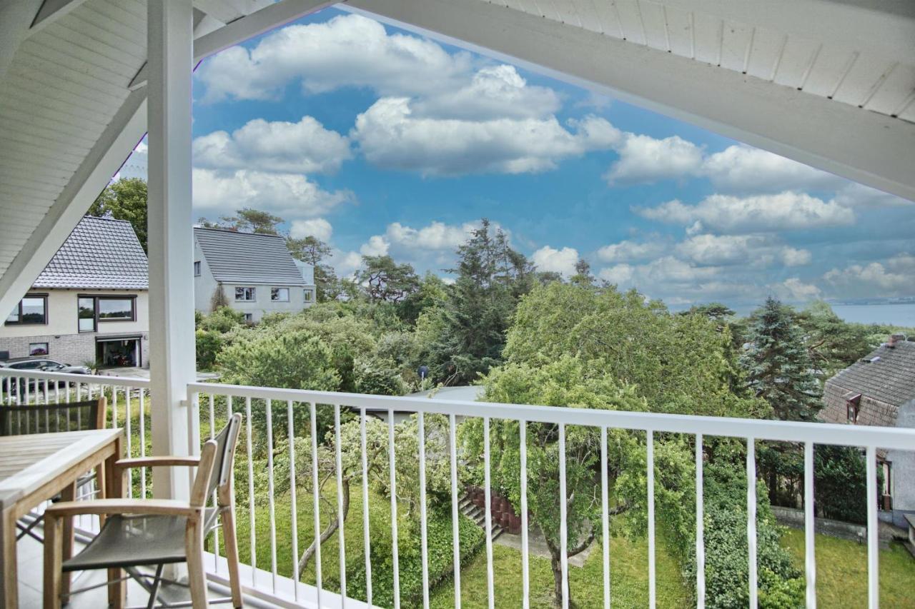 Moderne Ferienwohnung Mit Balkon, Meerblick - Ferienresidenz Zwei Boddenfewo 1-5 Lietzow Buitenkant foto