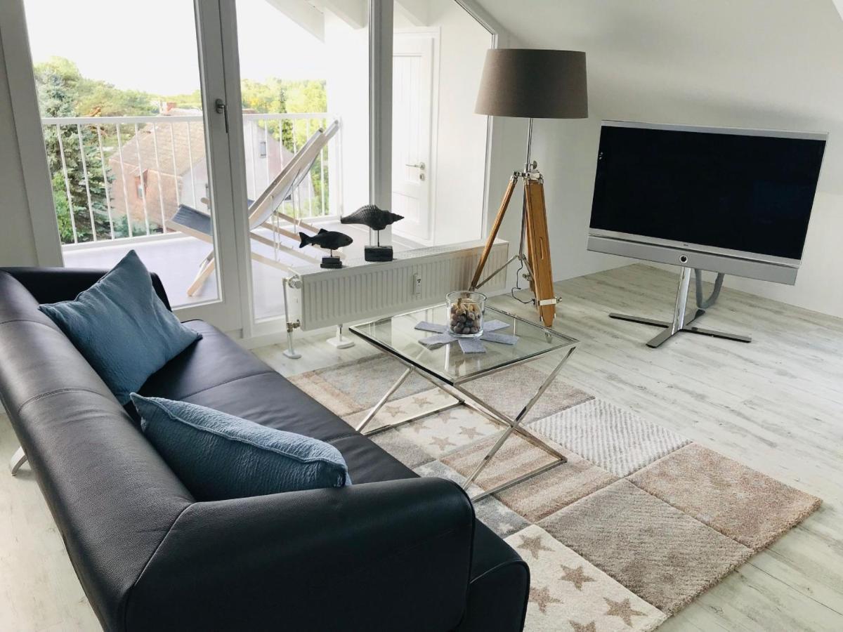 Moderne Ferienwohnung Mit Balkon, Meerblick - Ferienresidenz Zwei Boddenfewo 1-5 Lietzow Buitenkant foto