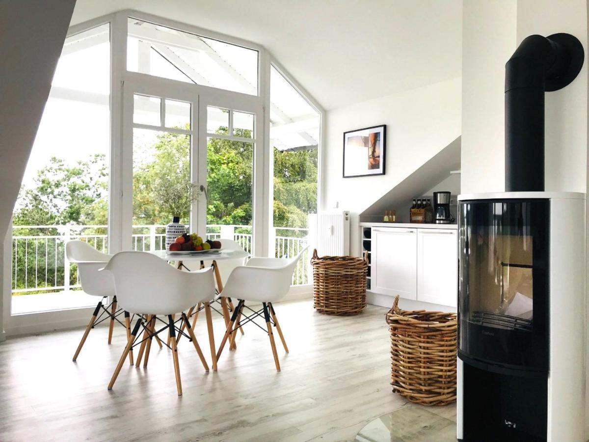Moderne Ferienwohnung Mit Balkon, Meerblick - Ferienresidenz Zwei Boddenfewo 1-5 Lietzow Buitenkant foto