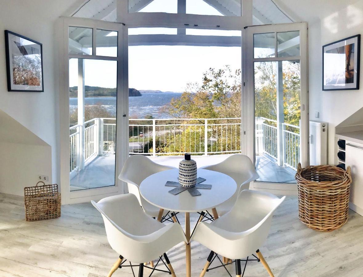 Moderne Ferienwohnung Mit Balkon, Meerblick - Ferienresidenz Zwei Boddenfewo 1-5 Lietzow Buitenkant foto